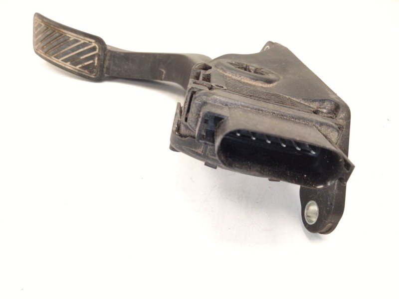 Recambio de pedal acelerador para ford transit courier referencia OEM IAM 8V219F836  