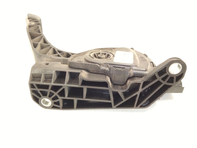 Recambio de pedal acelerador para ford transit courier referencia OEM IAM 8V219F836  