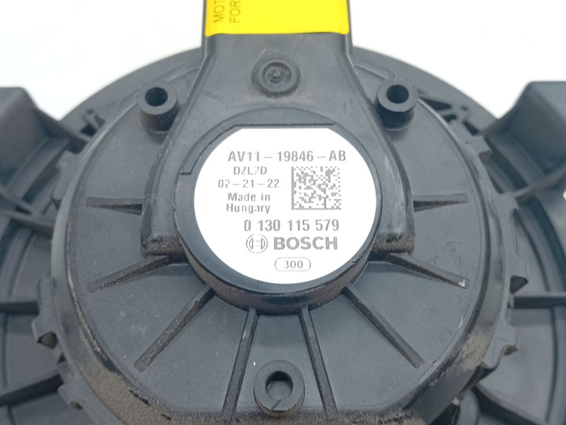 Recambio de motor calefaccion para ford transit courier referencia OEM IAM   