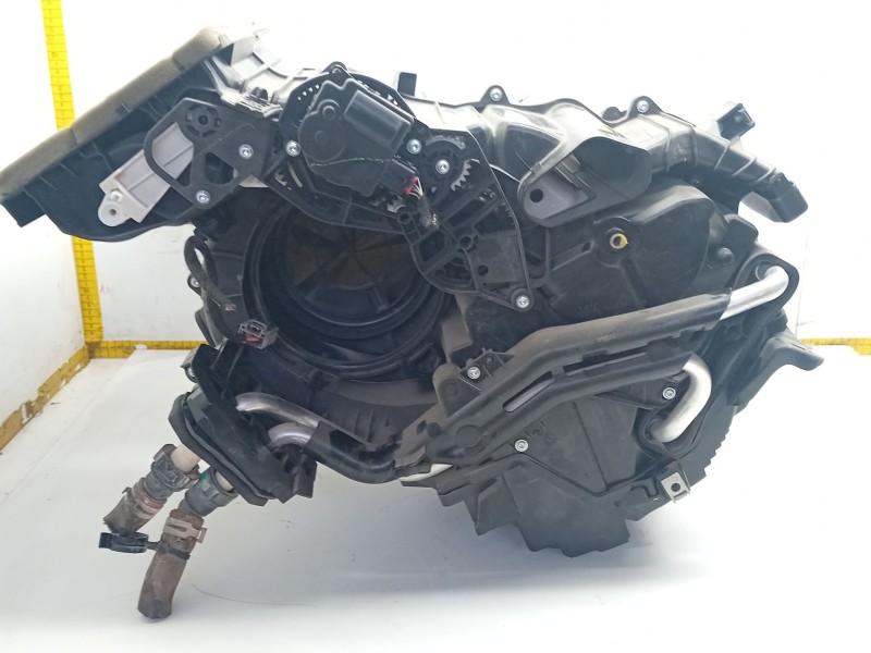 Recambio de calefaccion entera normal para ford transit courier referencia OEM IAM F001012013001  