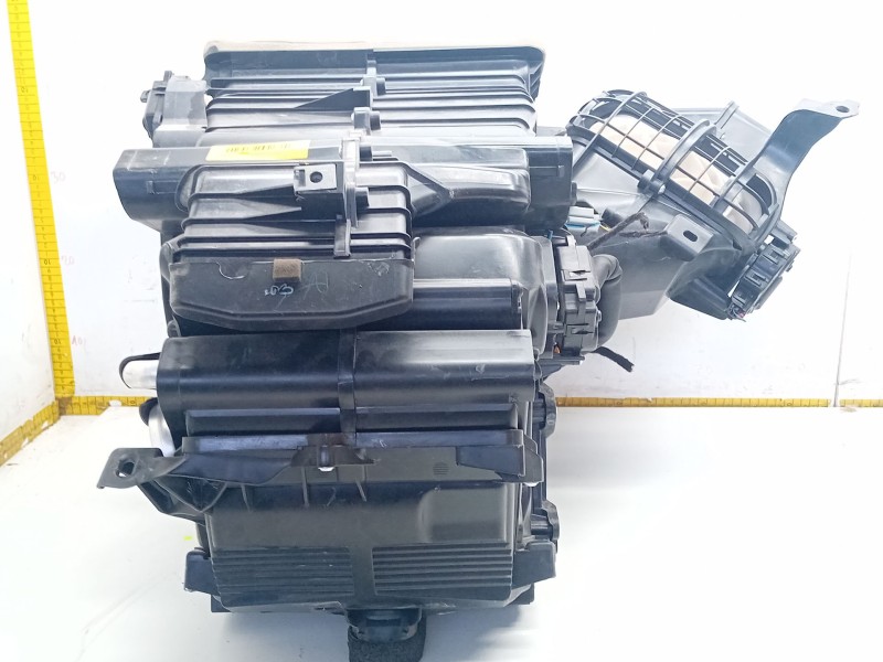 Recambio de calefaccion entera normal para ford transit courier referencia OEM IAM F001012013001  