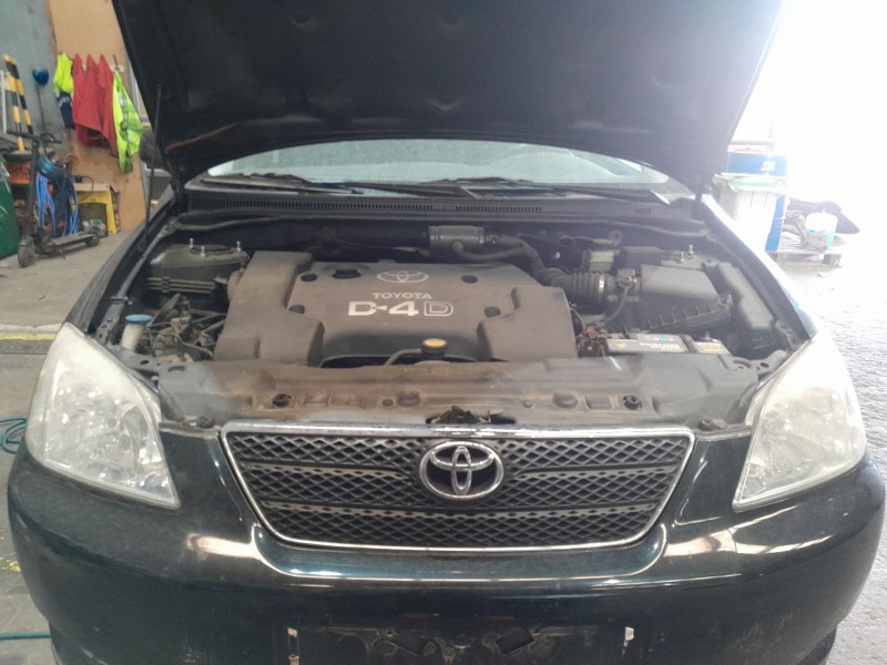 toyota corolla (_e12_) del año 2002