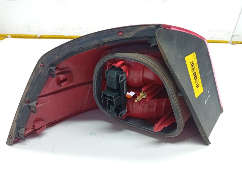 Recambio de piloto trasero derecho para renault vel satis (bj0) expression referencia OEM IAM 8200014360  