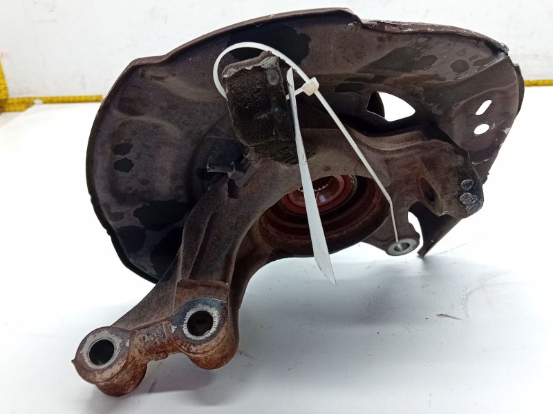 Recambio de mangueta delantera derecha para toyota yaris (_p9_) 1.4 d-4d (nlp90_) referencia OEM IAM   