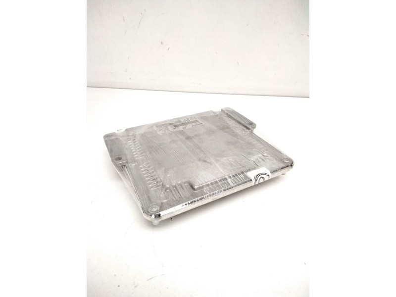 Recambio de centralita motor uce para citroën xantia berlina 2.0 hdi referencia OEM IAM 0281010251 9636254880 BOSCH