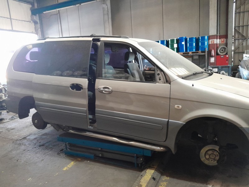 kia carnival ii (gq) del año 2006