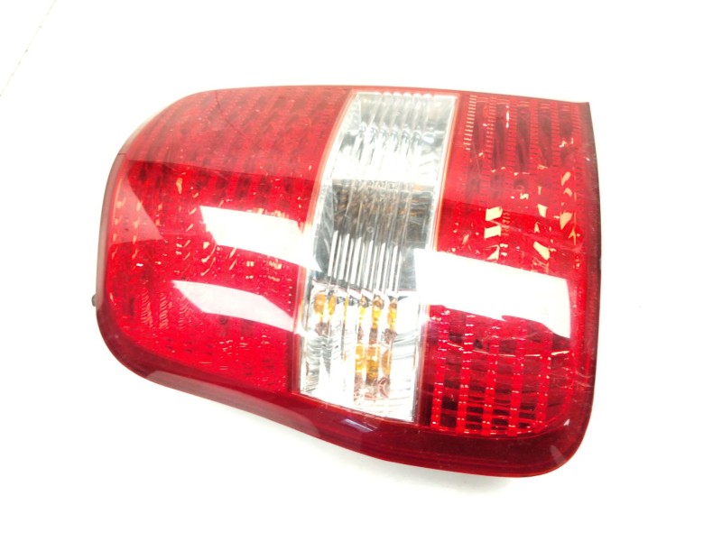 Recambio de piloto trasero izquierdo para kia carnival ii (gq) 2.9 crdi referencia OEM IAM   