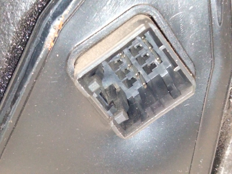 Recambio de retrovisor derecho para kia carnival ii (gq) 2.9 crdi referencia OEM IAM   