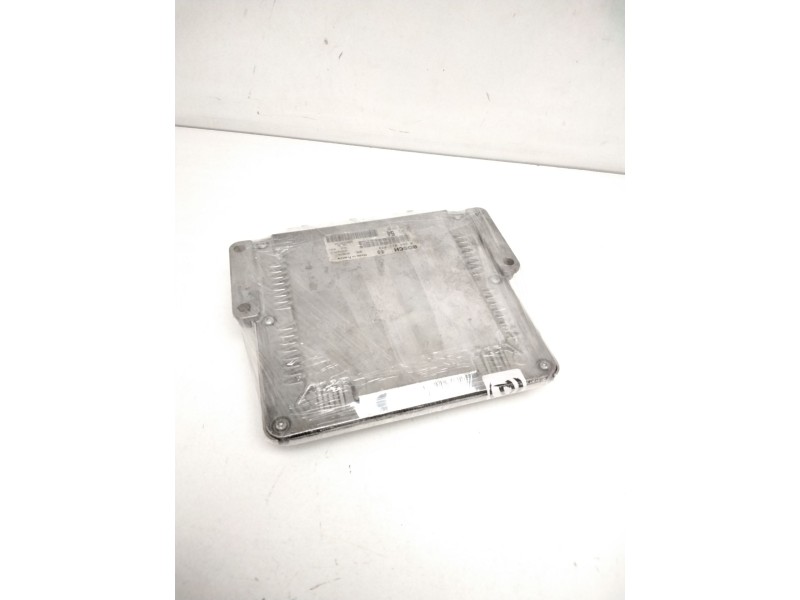 Recambio de centralita motor uce para citroën c8 2.2 hdi 16v premier ii referencia OEM IAM 0281011779 9659520280 BOSCH