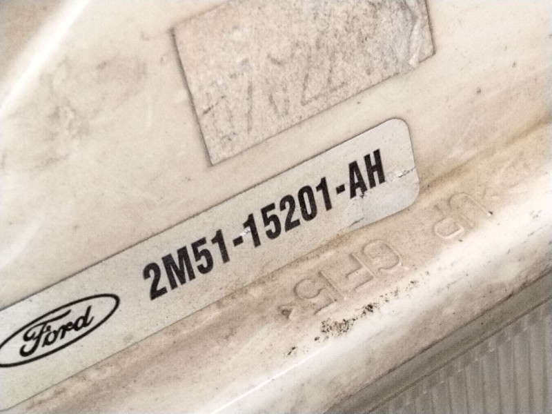 Recambio de faro antiniebla izquierdo para ford focus berlina (cak) ghia referencia OEM IAM 1306253  