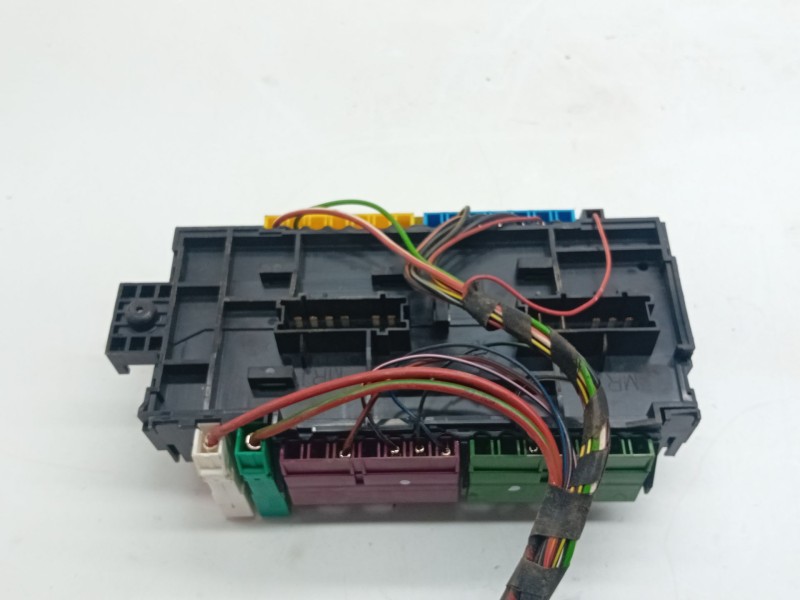 Recambio de caja fusibles para mercedes-benz vito furgón (w447) 111 cdi (447.601, 447.603, 447.605) referencia OEM IAM A24690671
