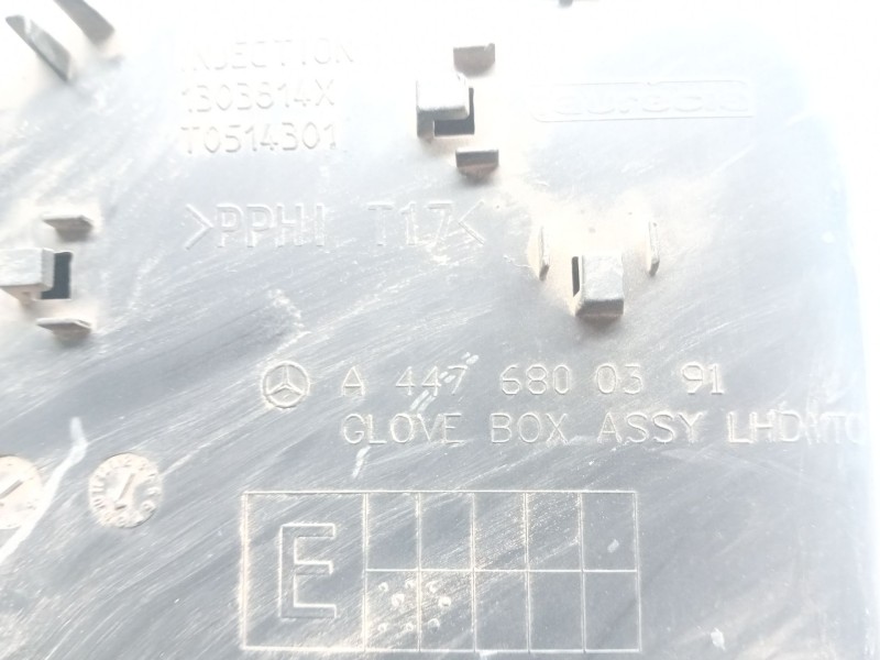 Recambio de guantera para mercedes-benz vito furgón (w447) 111 cdi (447.601, 447.603, 447.605) referencia OEM IAM A4476800391  