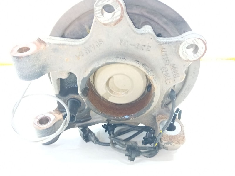 Recambio de mangueta trasera derecha para mercedes-benz vito furgón (w447) 111 cdi (447.601, 447.603, 447.605) referencia OEM IA