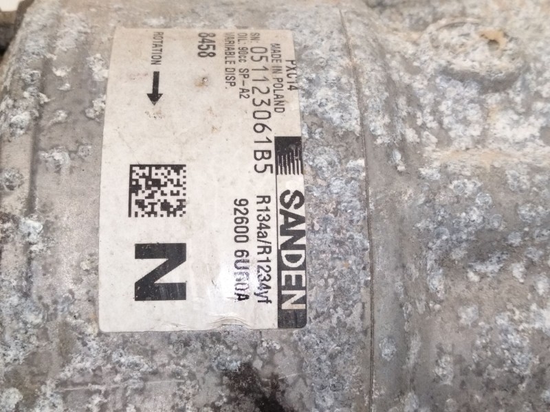 Recambio de compresor aire acondicionado para renault clio v (b7_) 1.5 blue dci 100 (b7ad) referencia OEM IAM 051123061B5  