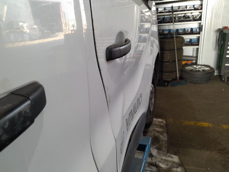 opel vivaro b autobús (x82) del año 2015