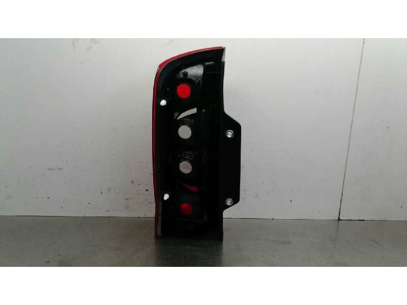 Recambio de piloto trasero derecho para peugeot bipper referencia OEM IAM 9972212351  
