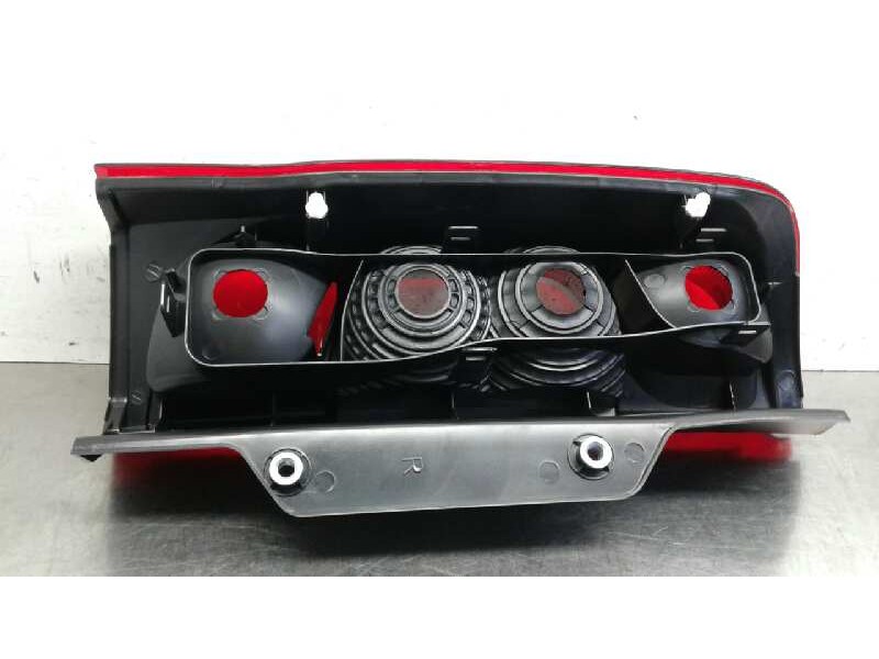 Recambio de piloto trasero derecho para peugeot bipper referencia OEM IAM 9972212351  