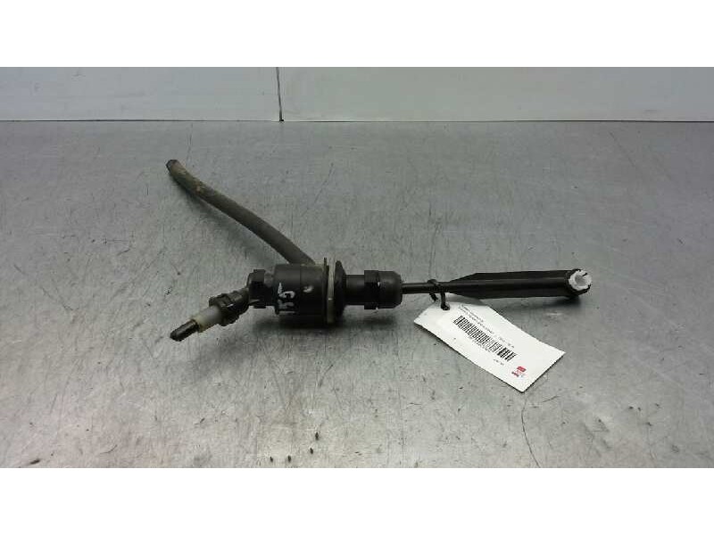 Recambio de bomba embrague para nissan nv 400 l2h2 3,3t pro referencia OEM IAM 3057000Q1G  