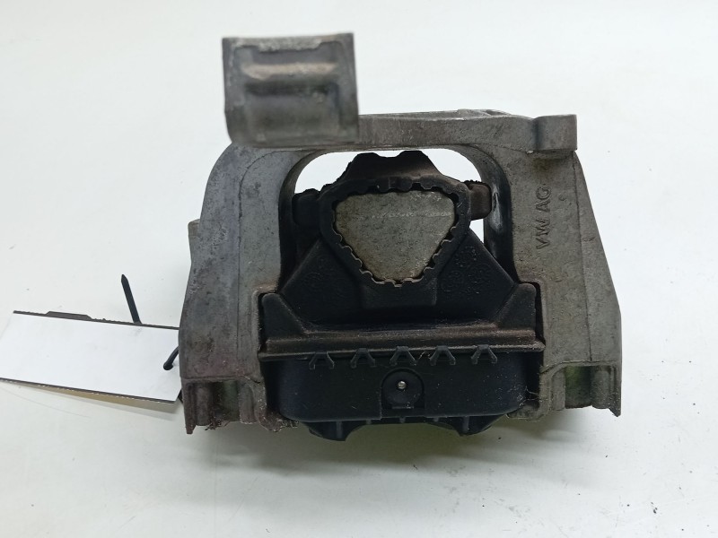 Recambio de soporte motor derecho superior para seat leon (5f1) 2.0 cupra referencia OEM IAM 5Q0199262BK  