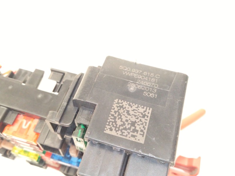 Recambio de caja fusibles para seat leon (5f1) 2.0 cupra referencia OEM IAM 5Q0937615  