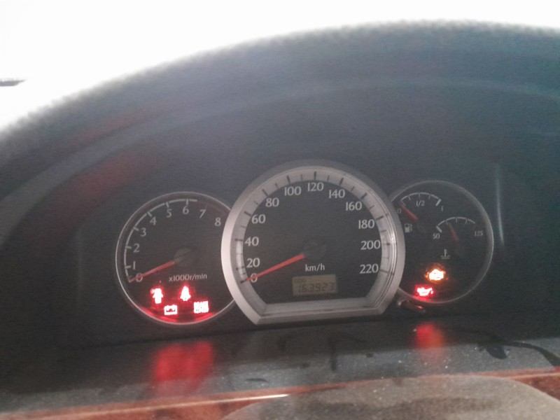 daewoo nubira sedán (j200) del año 2003