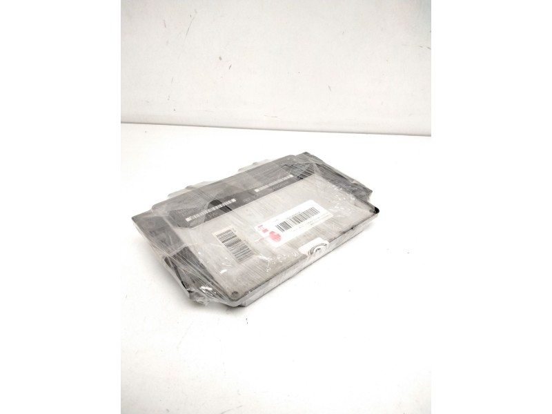 Recambio de centralita motor uce para peugeot 206 berlina xt referencia OEM IAM 9641390180 9645626280 80924B