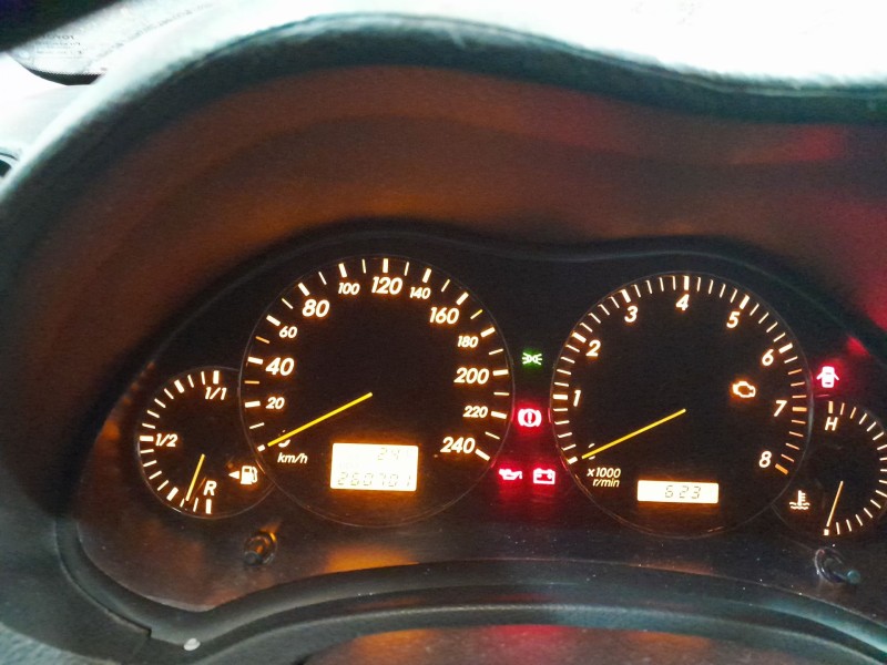 toyota avensis (_t25_) del año 2006