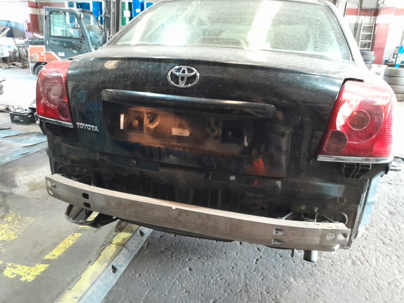 toyota avensis (_t25_) del año 2006