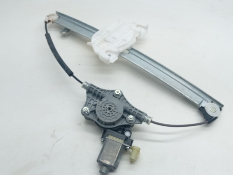 Recambio de elevalunas trasero derecho para kia stonic (yb) 1.2 cvvt referencia OEM IAM   