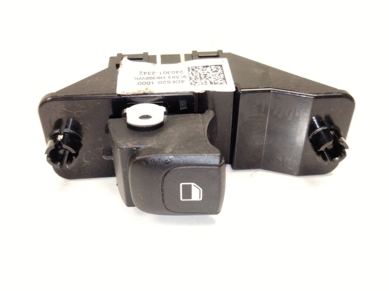 Recambio de mando elevalunas trasero izquierdo para kia stonic (yb) 1.2 cvvt referencia OEM IAM 4D65201000  