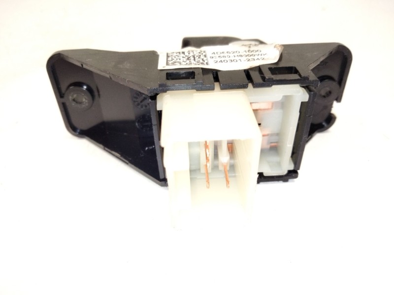 Recambio de mando elevalunas trasero izquierdo para kia stonic (yb) 1.2 cvvt referencia OEM IAM 4D65201000  