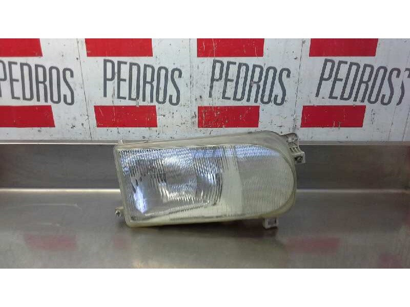 Recambio de faro derecho para nissan serena (c23m) 2.3 invitation d referencia OEM IAM 260108C006  