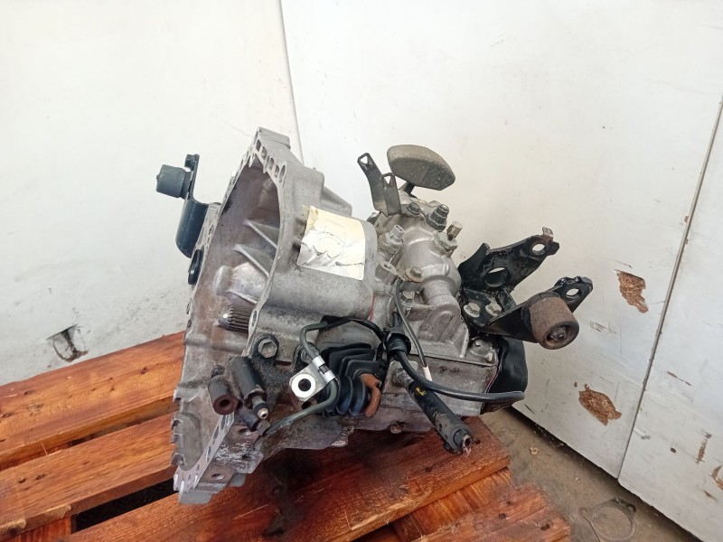 Recambio de caja cambios para toyota avensis (_t25_) 2.0 (azt250_) referencia OEM IAM   