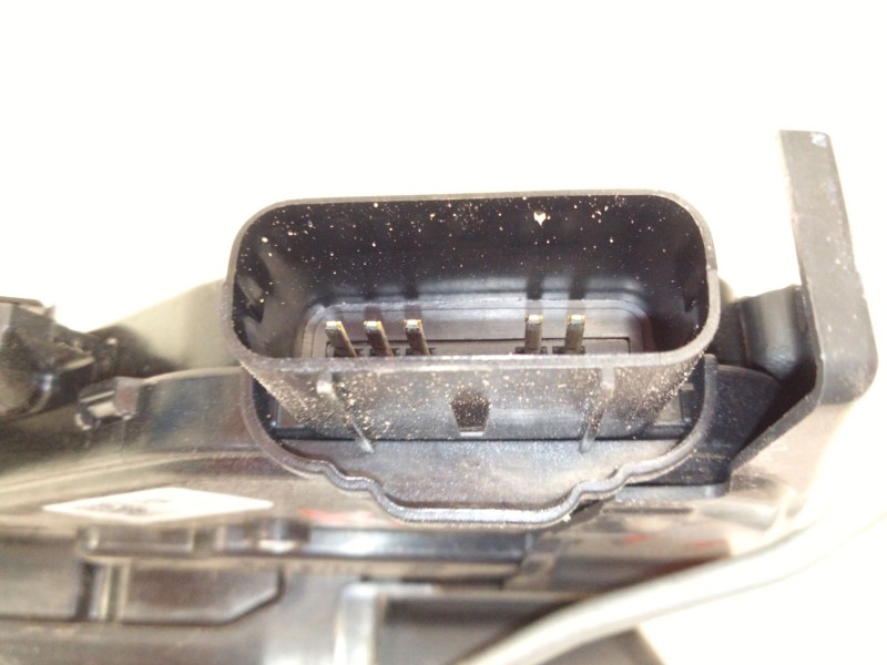 Recambio de cerradura puerta delantera izquierda para kia stonic (yb) 1.2 cvvt referencia OEM IAM 813A0H8040  