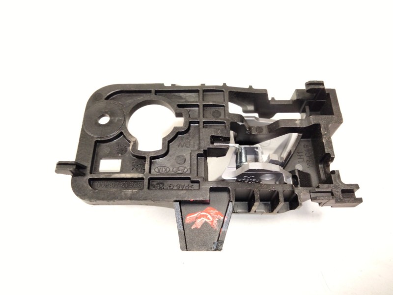 Recambio de maneta interior delantera izquierda para kia stonic (yb) 1.2 cvvt referencia OEM IAM 82613H8500  