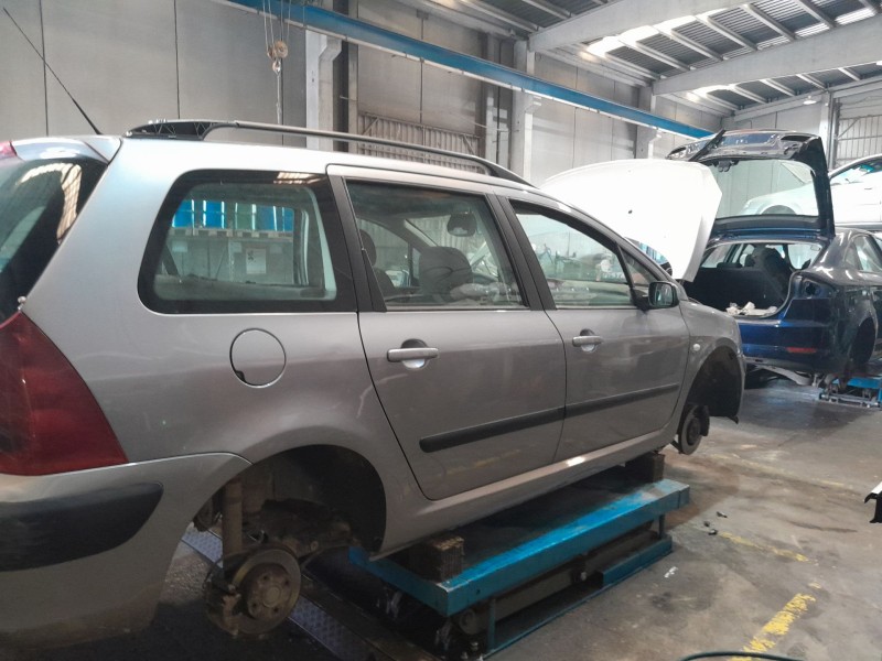 peugeot 307 break (3e) del año 2004