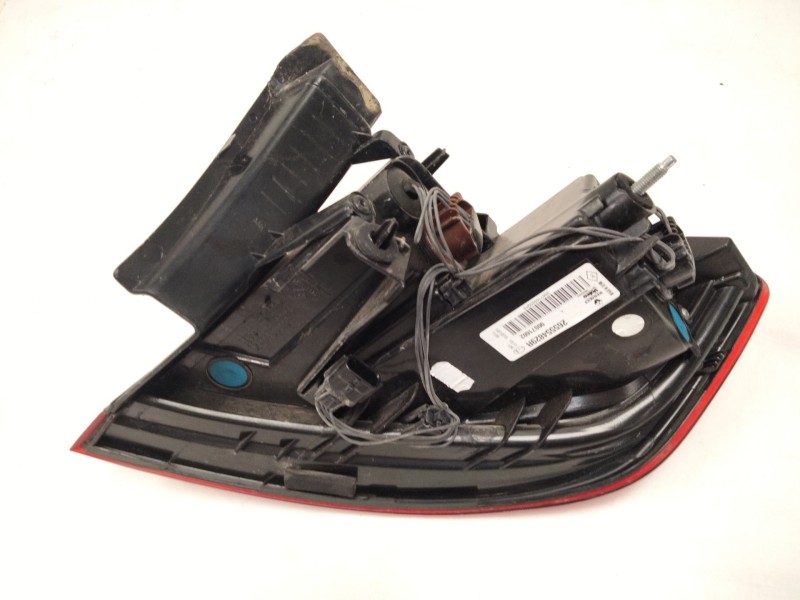 Recambio de piloto trasero izquierdo para renault megane iv fastback (b9a/m/n_) 1.3 tce 140 (b9nb) referencia OEM IAM 265554829R