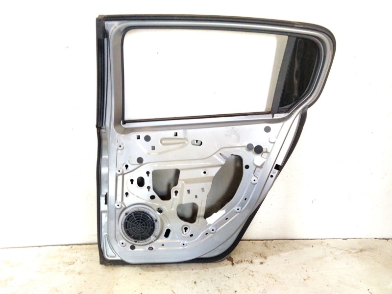 Recambio de puerta trasera derecha para peugeot 308 ii (lb_, lp_, lw_, lh_, l3_) 1.2 thp 130 referencia OEM IAM   