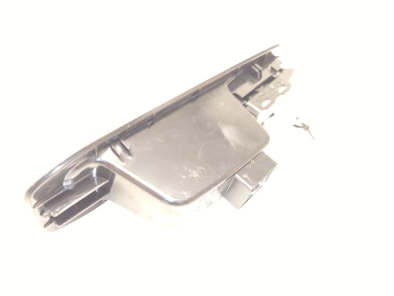 Recambio de maneta elevalunas trasera derecha para peugeot 308 ii (lb_, lp_, lw_, lh_, l3_) 1.2 thp 130 referencia OEM IAM 96762