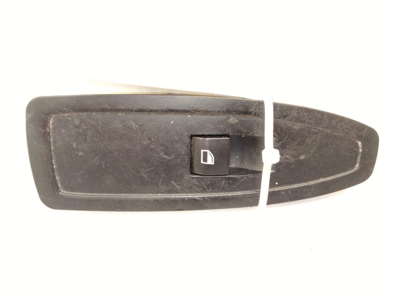 Recambio de mando elevalunas delantero derecho para bmw 3 (f30, f80) 318 d referencia OEM IAM 9208107  