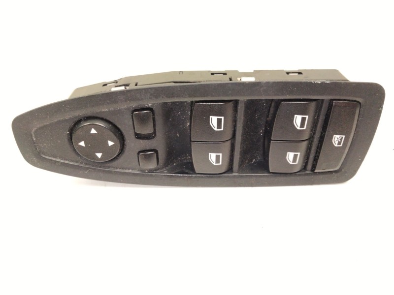 Recambio de mando elevalunas delantero izquierdo para bmw 3 (f30, f80) 318 d referencia OEM IAM 9208111  