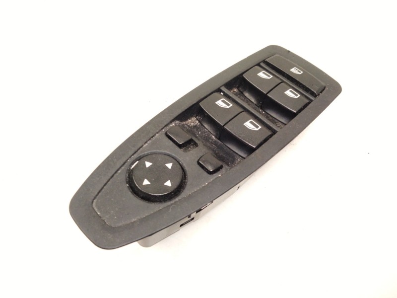 Recambio de mando elevalunas delantero izquierdo para bmw 3 (f30, f80) 318 d referencia OEM IAM 9208111  