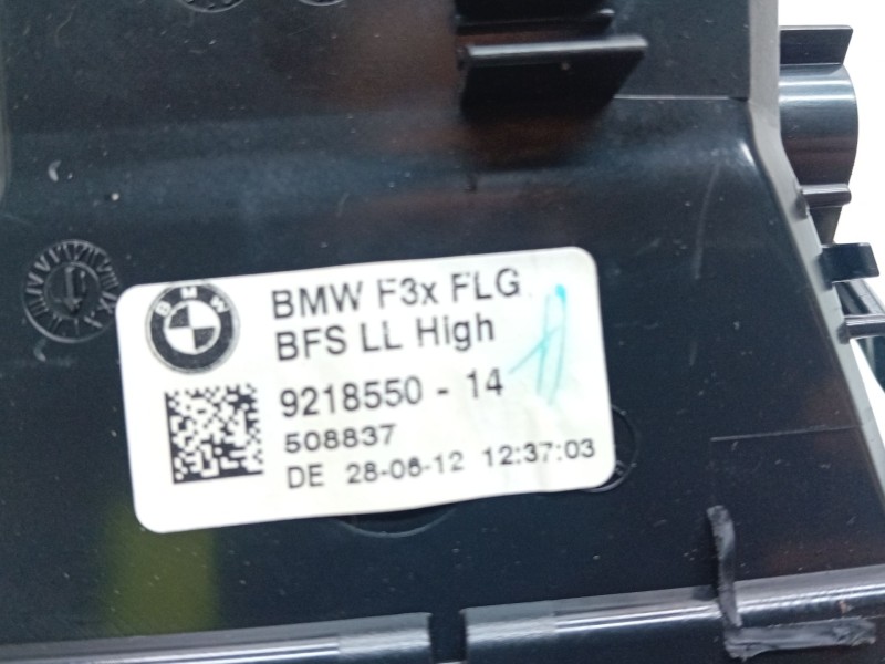 Recambio de aireador derecho para bmw 3 (f30, f80) 318 d referencia OEM IAM 9218550  