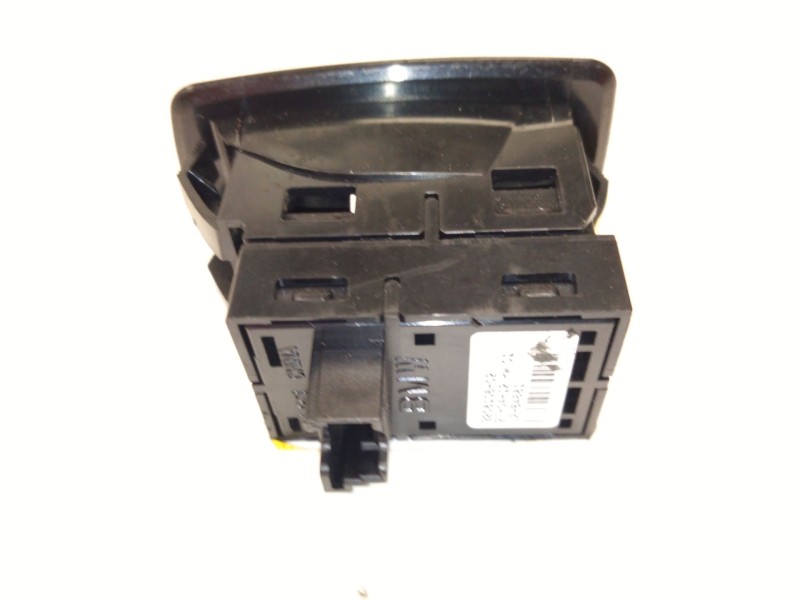 Recambio de mando elevalunas trasero izquierdo para bmw 3 (f30, f80) 318 d referencia OEM IAM 9208106  