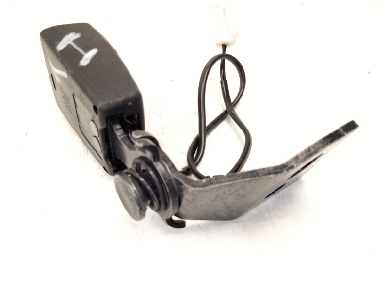 Recambio de enganche cinturon trasero izquierdo para peugeot 308 ii (lb_, lp_, lw_, lh_, l3_) 1.2 thp 130 referencia OEM IAM 980