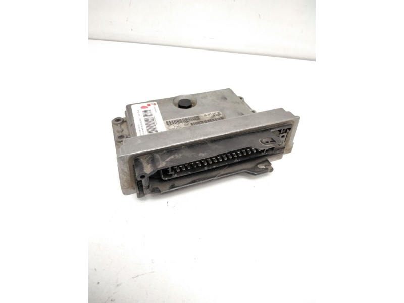 Recambio de centralita motor uce para peugeot 406 berlina (s1/s2) srdt referencia OEM IAM 0281001262 9624519580 