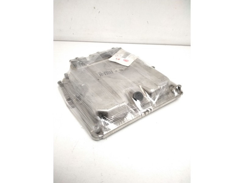 Recambio de centralita motor uce para peugeot 206 berlina xt referencia OEM IAM 0281010594 9642013980 BOSCH