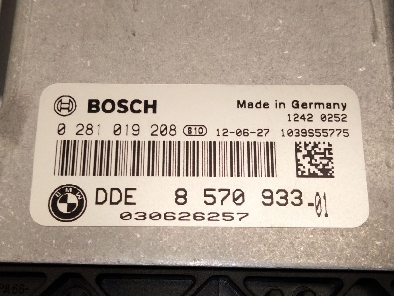 Recambio de centralita motor uce para bmw 3 (f30, f80) 318 d referencia OEM IAM 8570933  