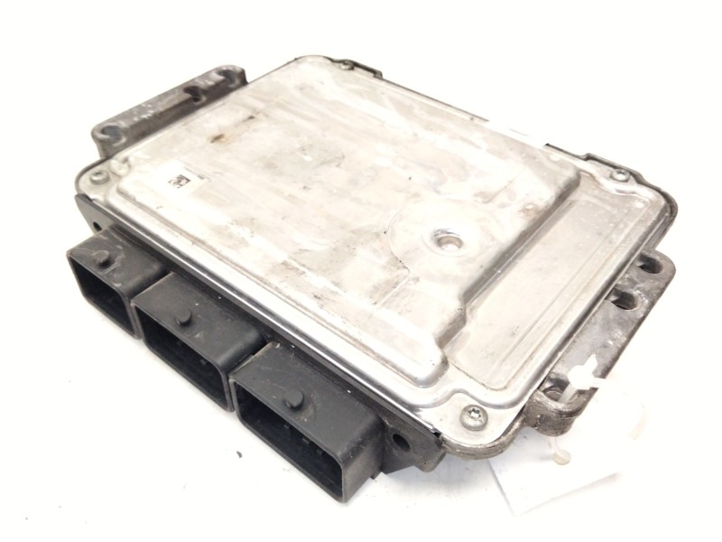 Recambio de centralita motor uce para renault grand scénic iii (jz0/1_) 1.9 dci referencia OEM IAM 237100055R 0281014546 