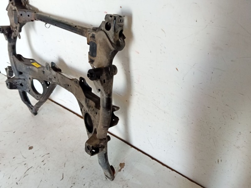 Recambio de subchasis para bmw 3 (f30, f80) 318 d referencia OEM IAM 31106872118  